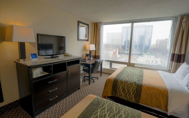 Comfort Inn & Suites Downtown Edmonton