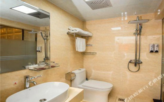 Super 8 Hotel Select (Chuzhou Dongpo West Road Langyashan Subway Station Branch)