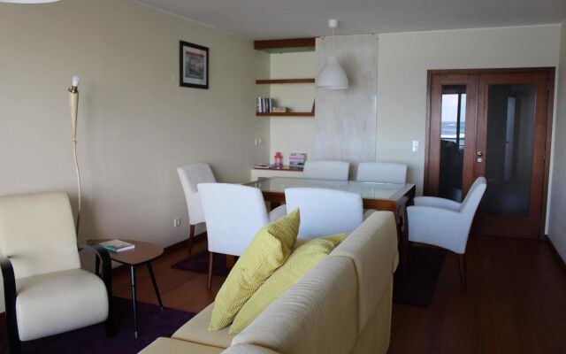 Apartment With 2 Bedrooms in Matosinhos, With Wonderful sea View, Pool