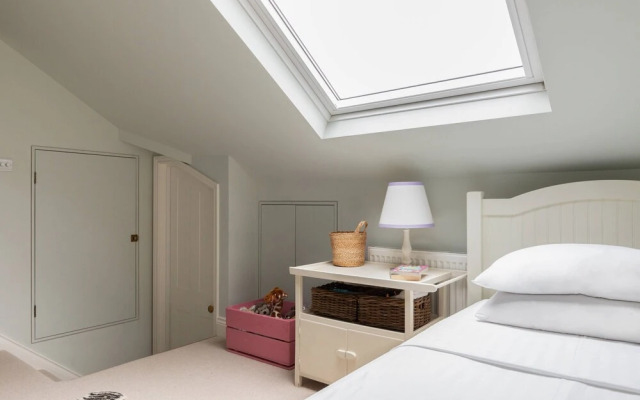 Brewster Gardens III by Onefinestay