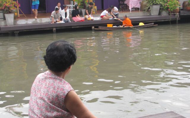 Bang Luang House