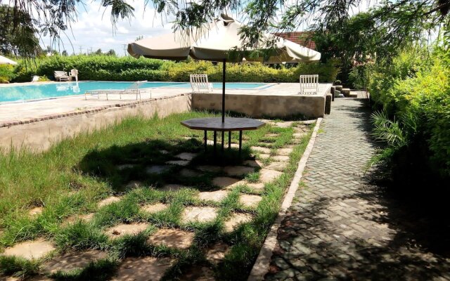 Savannah Lodge Nguluni