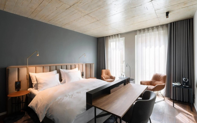 Legend Hotel