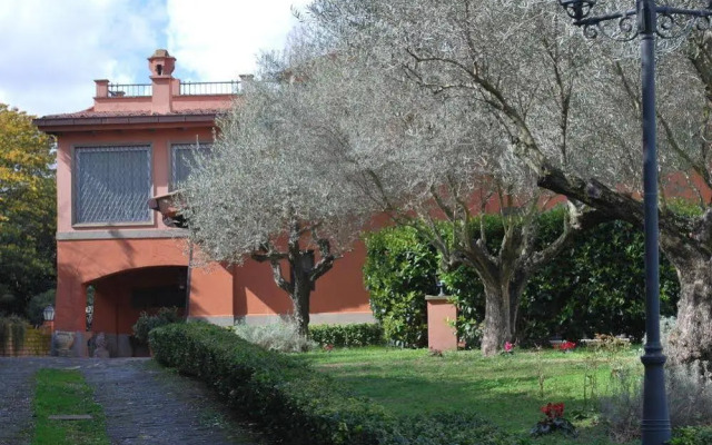 Residence Casale Mostacciano