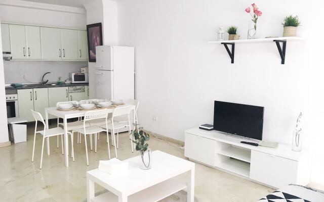 Sagasta Beach Apartment IV by Canary365