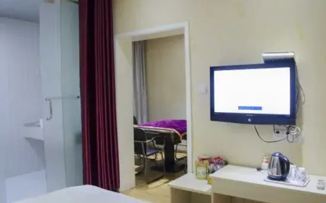 Yangxin Carnival Business Hotel