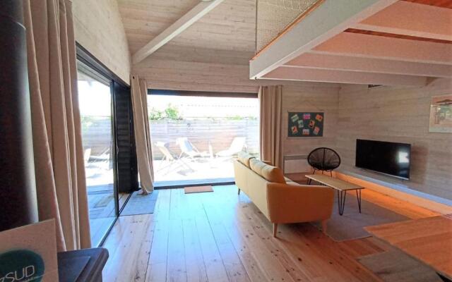 Very Nice Wood Frame House With Garden