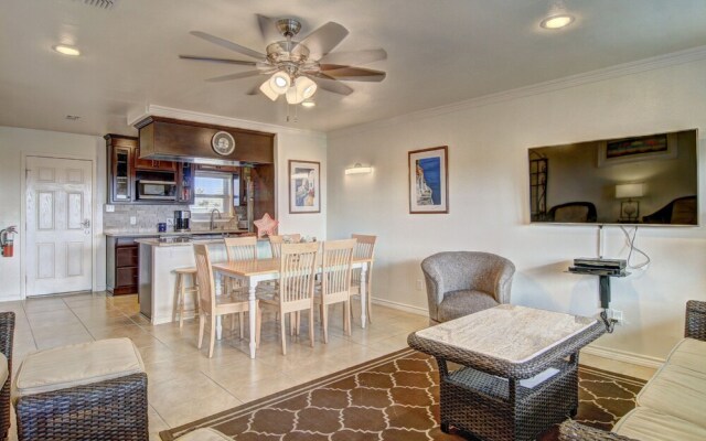 Buena Vista 3 Bedroom Condo by RedAwning