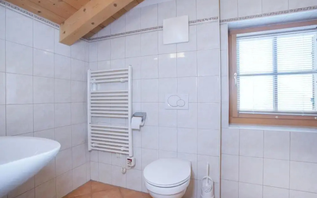 Ideal Chalet in Wald-Königsleiten with Sauna near Ski Lift