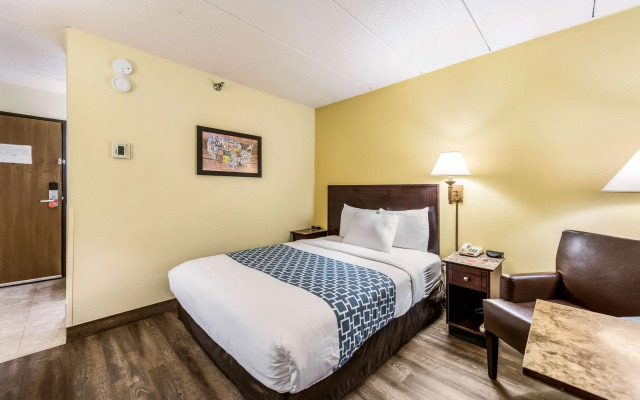 Econo Lodge Mayo Clinic Area