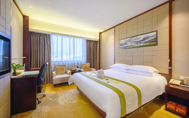 Quanzhou Overseas Chinese Hotel