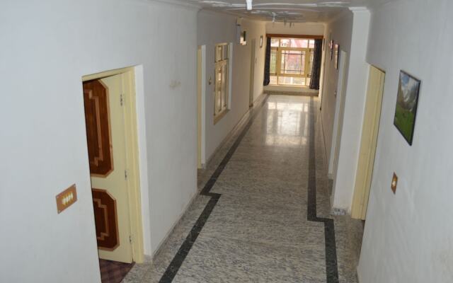 Grand Noora Palace