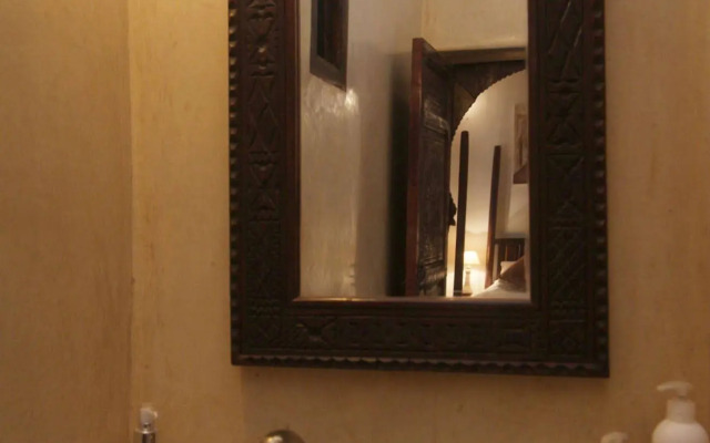 Riad Massiba