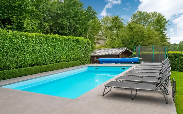 Holiday Home in Hamoir Filot With Pool