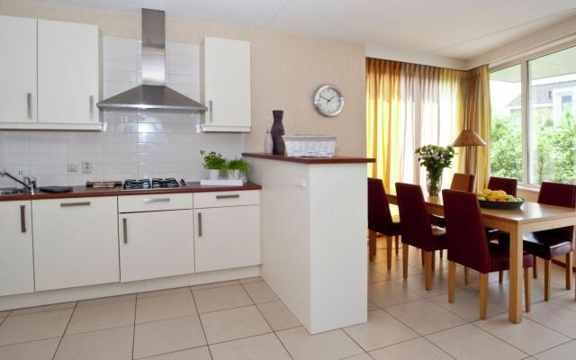 Wellness House With Solarium, in Water Area