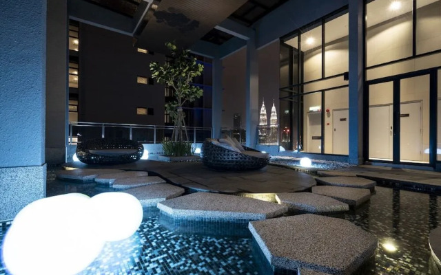 ZEN Home Expressionz Suites