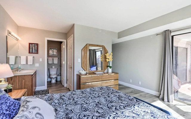 Fireplace & Water Views: Lake Ozark Condo!