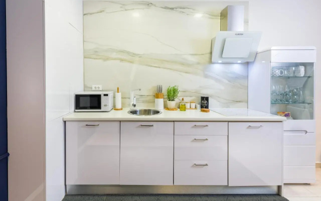 Luxury Studio Arc