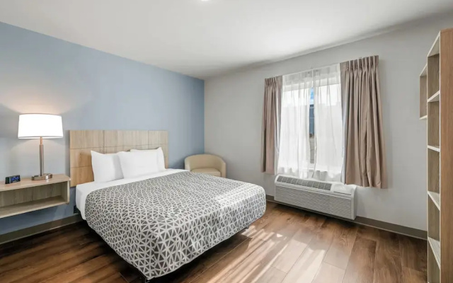 WoodSpring Suites Charlotte Northlake