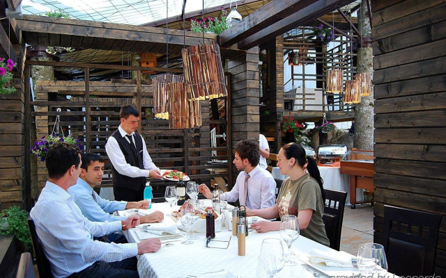Ioana Hotels
