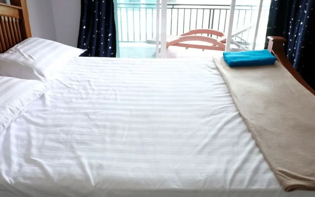Mae-Porn Hostel