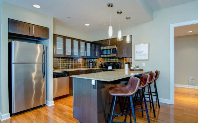 Abode Memphis - Downtown Madison Ave