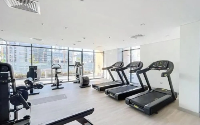 Luxurious 1BR Living in Azizi Riviera 39