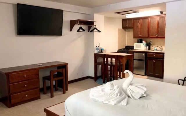 Parham Plaza Hotel