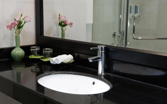 Holidays-hanoi Hotel