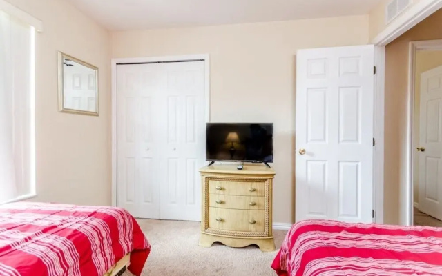 734lam Regal Palms Town Home