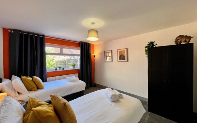Curzon House 1