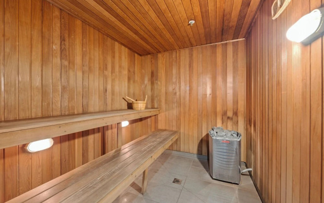 Trafalgar Lane Apartments by CLLIX