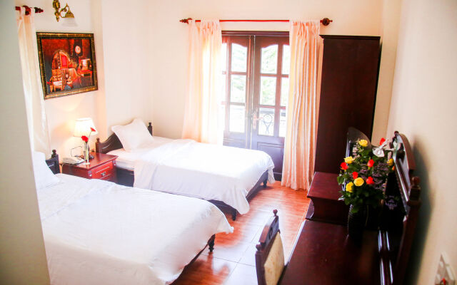 Le Petit Paris Hotel Dalat