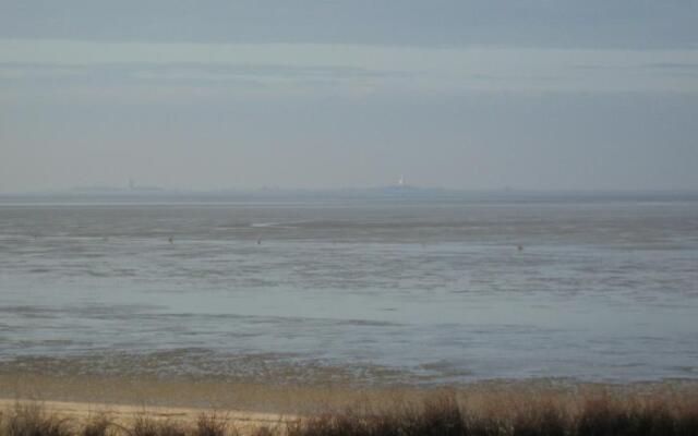 Holiday Home Duhner Strandstasse