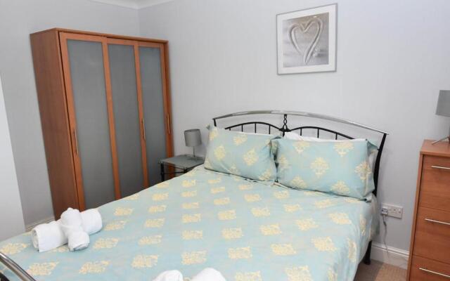 Solent Landing No 12A - Beachfront