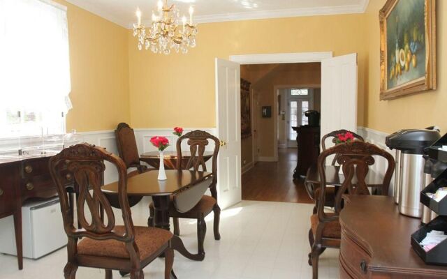 Governor's Inn Bed and Breakfast