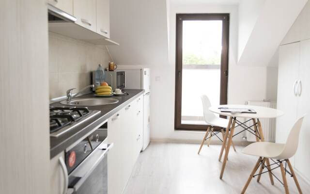 Axis Apartments
