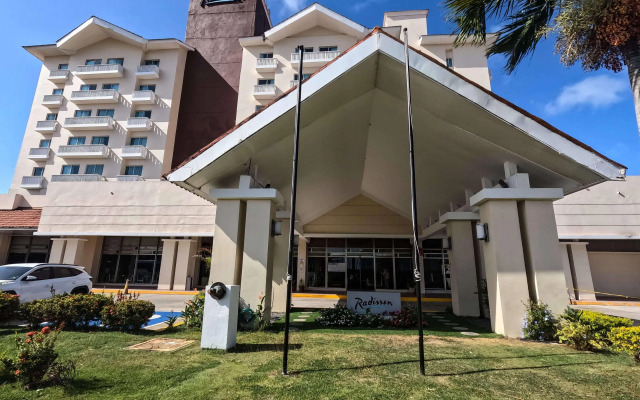 Radisson Colon 2,000 Hotel & Casino