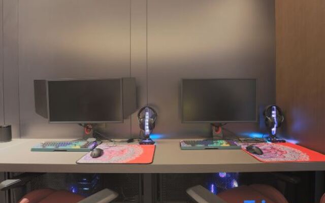 Ruisi E-sports Hotel (Dazu Xiangguo Park)