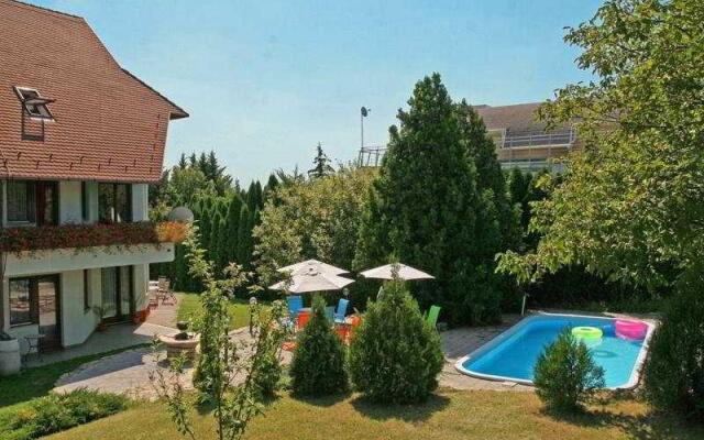 Dominika Apartmenthouse