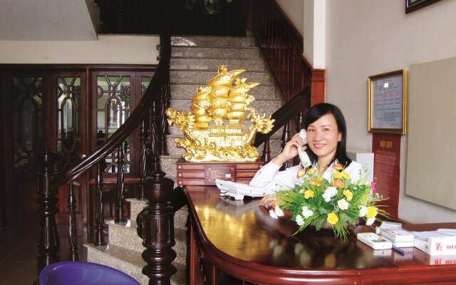 Khách sạn Thái Hưng