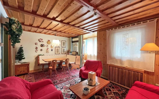 Cozy Apartment With Beautiful Mountain View