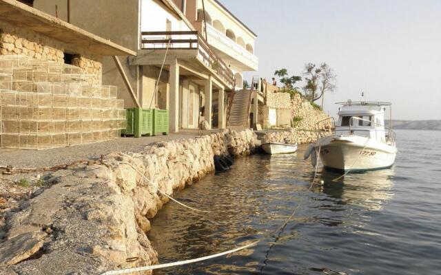 Taša - 5 m From sea - SA2