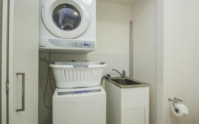 1 Bright Point Apartment 1405