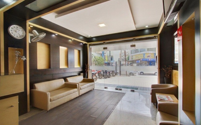 OYO 958 Hotel Greenwood Inn – Guest Rooms – Bangalore