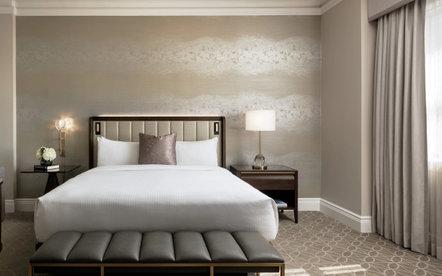 Fairmont Hotel Macdonald