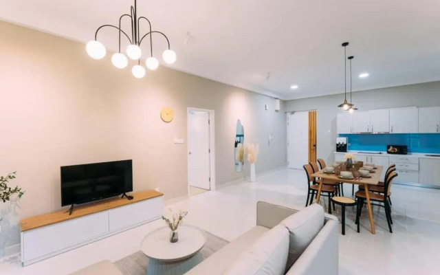 NEW! French Style 3BR 8pax Mytown Sunway Velocity