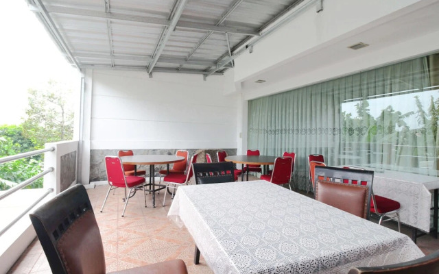 Sky Inn Persatuan 13 Jakarta