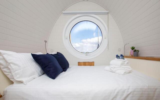 Sea Breeze Ark 900 Boat