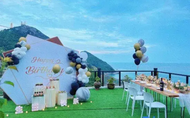 Wenling yinxingyuan seaside home stay